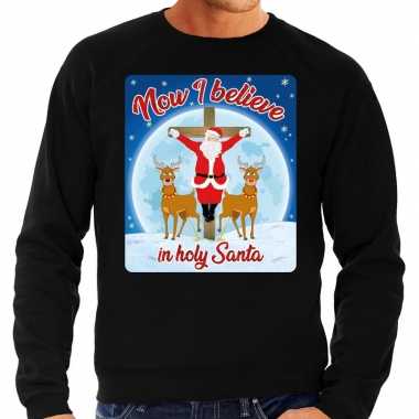 Zwarte foute kersttrui / sweater now i believe in holy santa voor heren
